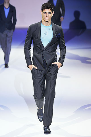 Giorgio Armani / - 2011